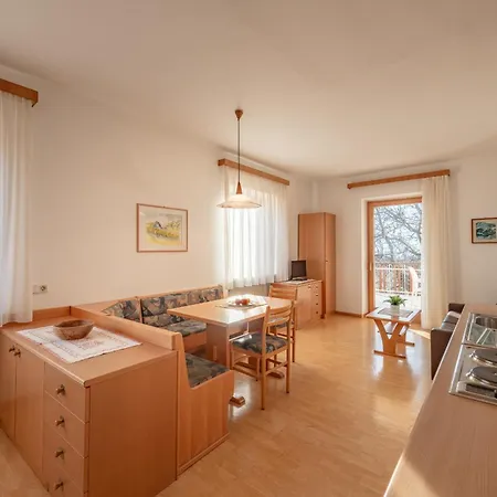 Haus Weinberg *